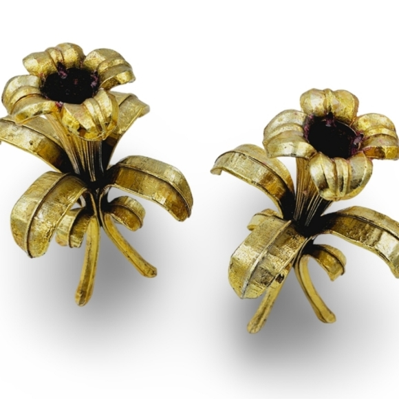 Vintage Pair Gold Floral Metal Candelabra Candle Holders - Picture 3 of 4